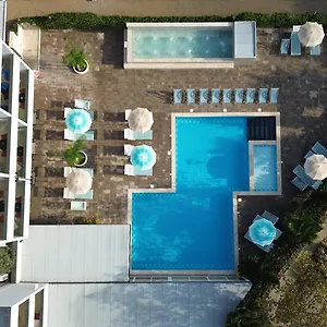 https://golden-hotel.it-tuscanyhotel.com